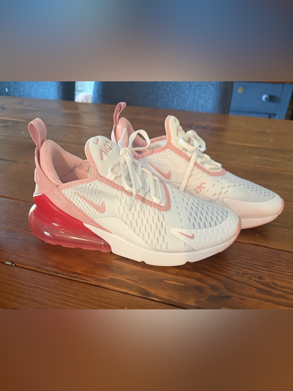 Nike Women’s Air Max 270 8.5/7 Y, White with Light Pink & hot pink
